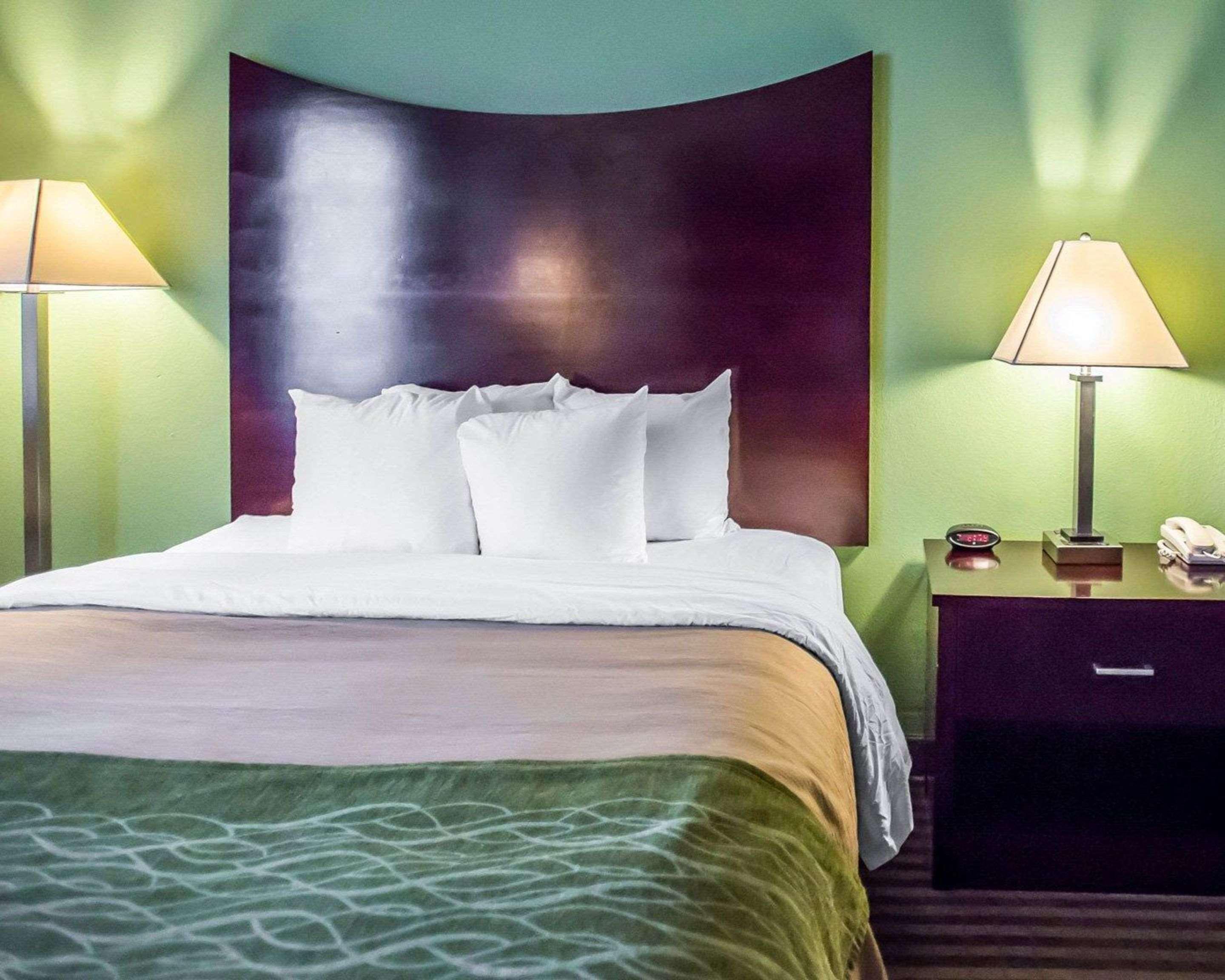 Quality Inn Mill Hall - Lamar Екстериор снимка