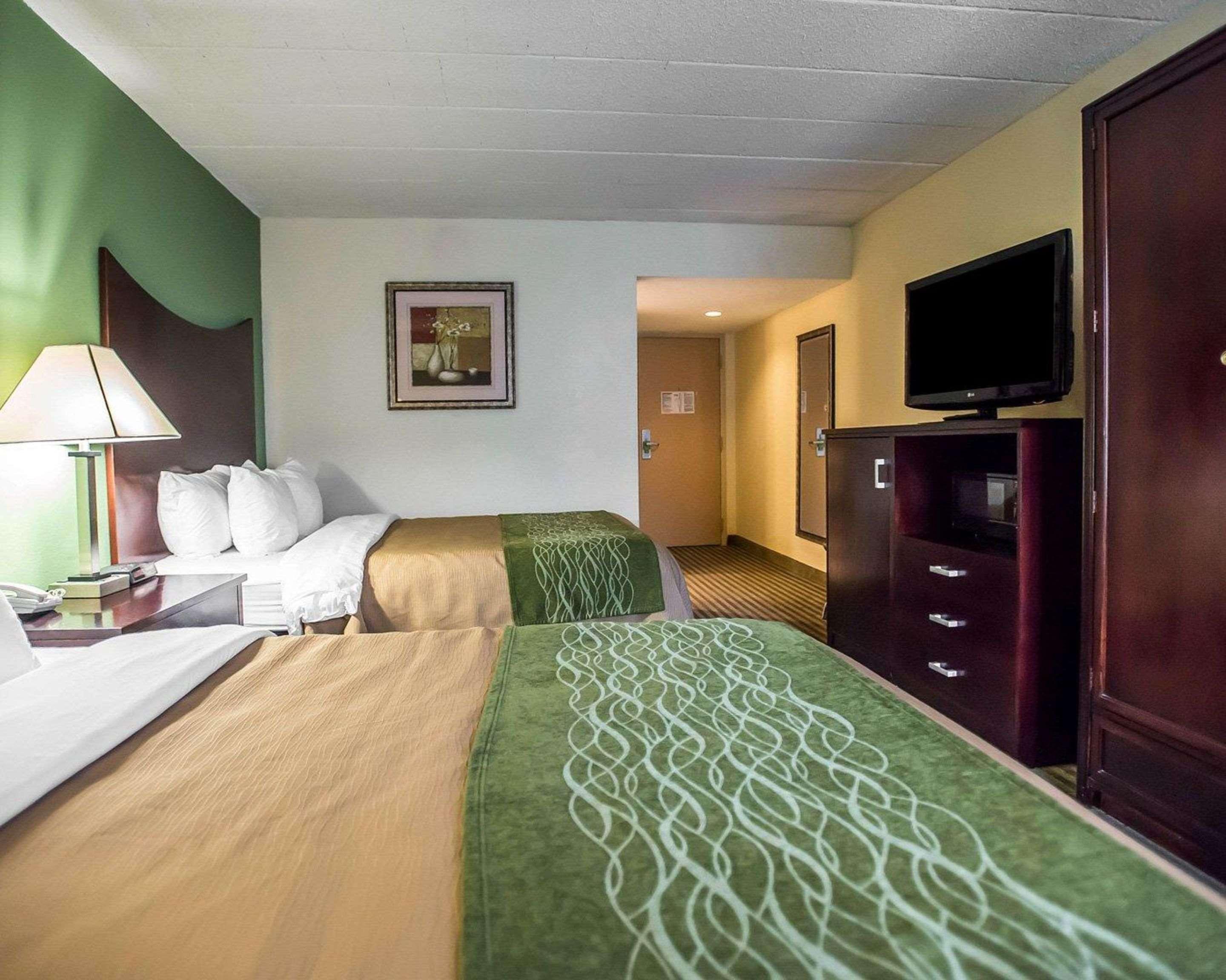 Quality Inn Mill Hall - Lamar Екстериор снимка